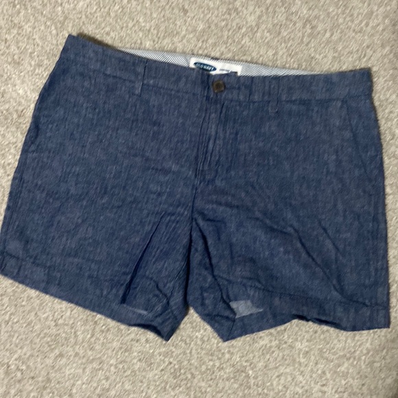 Shorts - Picture 1 of 2
